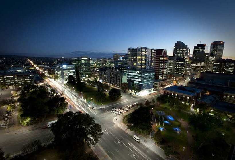 디럭스 룸 도시 전망, Pullman Adelaide