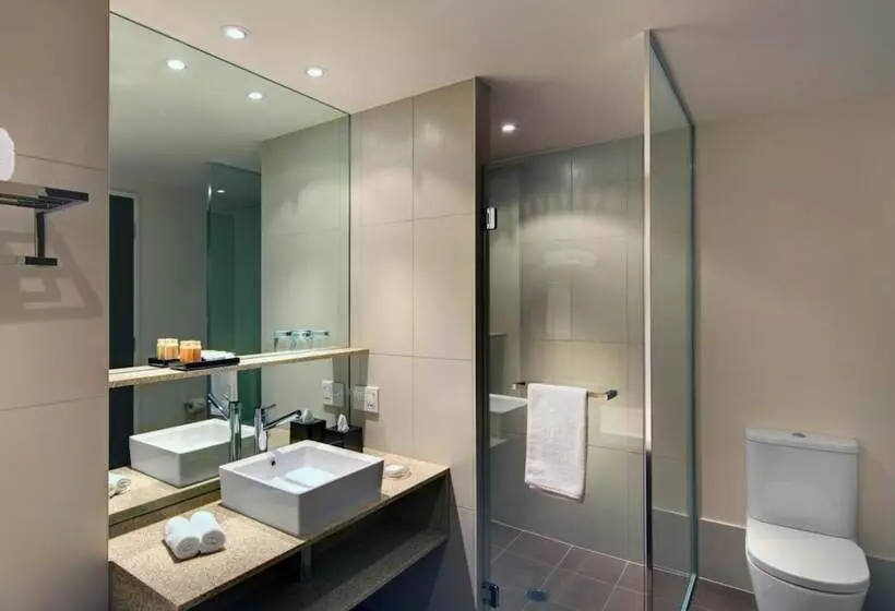 Juniorsviitti Näkymä, Pullman Adelaide
