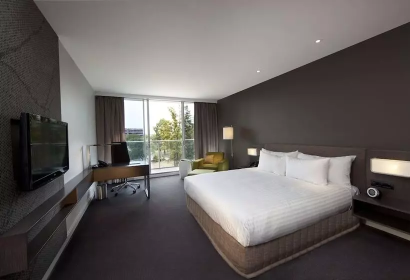 Deluxe-huone Puistonäkymä, Pullman Adelaide