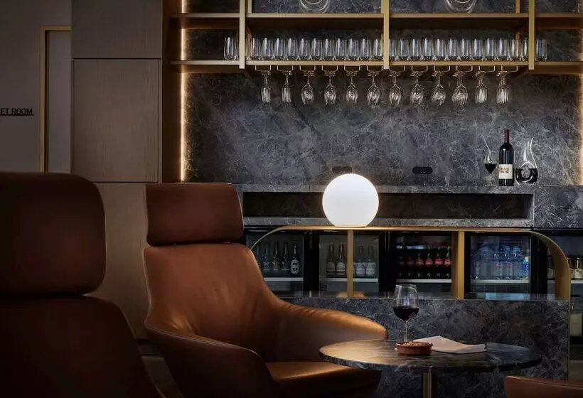 Deluxe-huone Puistonäkymä, Pullman Adelaide