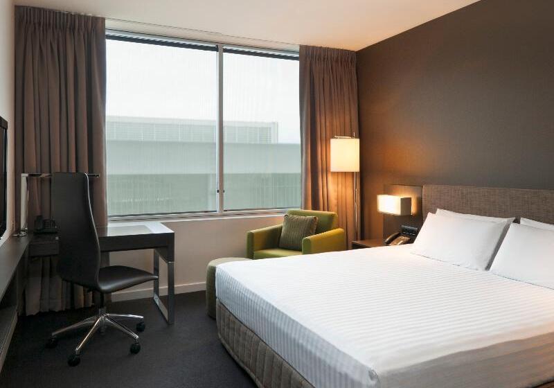 디럭스 룸 킹사이즈 침대, Pullman Adelaide