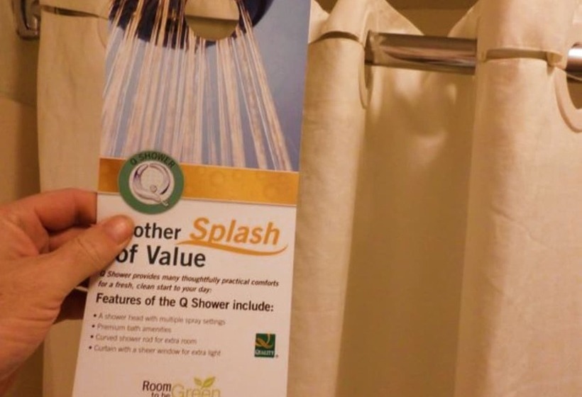 غرفه قياسيه سريرين مزدوجين, Quality Inn Richmond Hill  Savannah I95