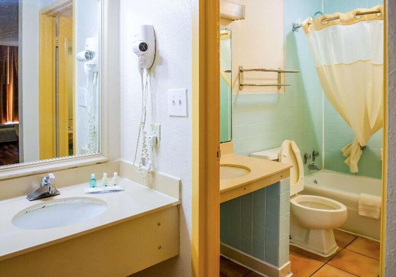 غرفة قياسية سرير كينج, Quality Inn Richmond Hill  Savannah I95