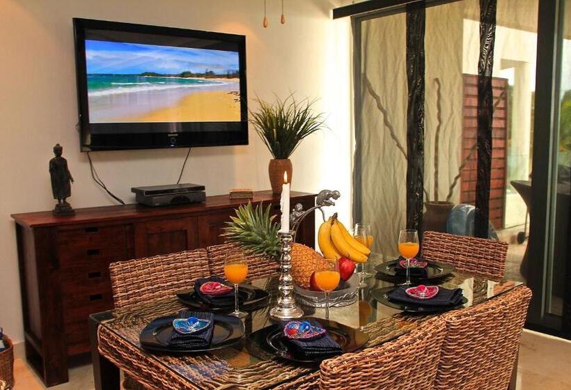 带2个卧室带海景的公寓, The Elements Oceanfront & Beachside Condo