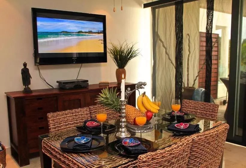 海の見える2ベッドルームアパートメント, The Elements Oceanfront & Beachside Condo
