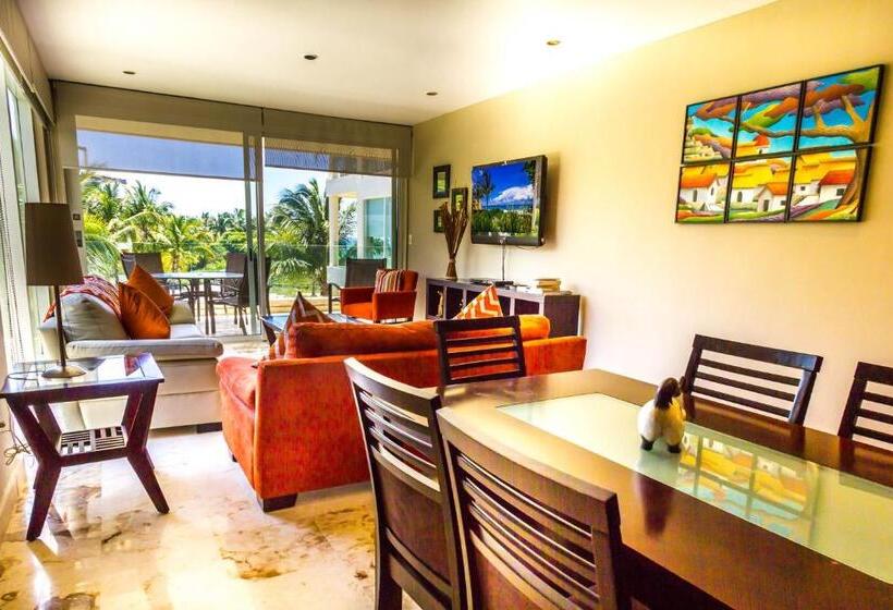 带2个卧室带海景的公寓, The Elements Oceanfront & Beachside Condo