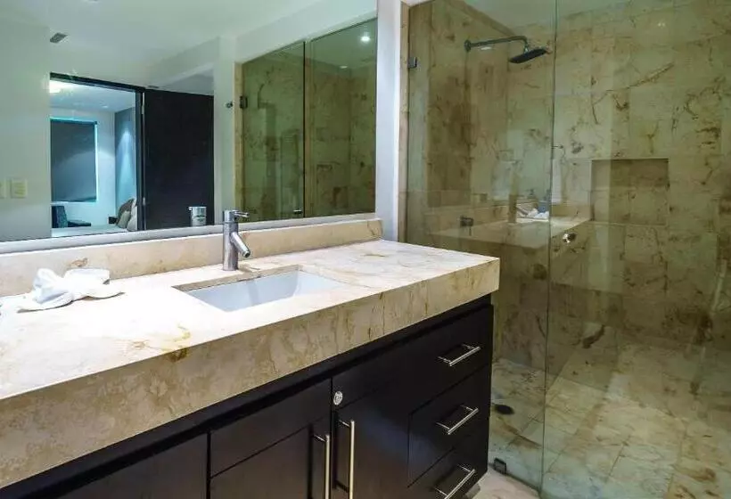 1ベッドルームペントハウスアパート, The Elements Oceanfront & Beachside Condo