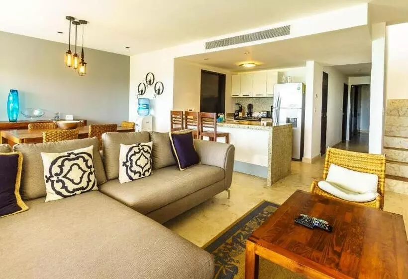 1ベッドルームペントハウスアパート, The Elements Oceanfront & Beachside Condo