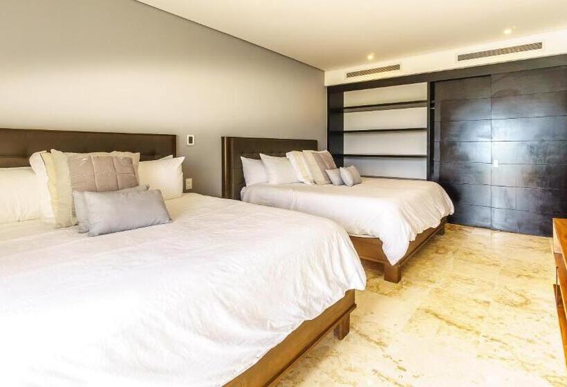 带1个卧室的顶楼公寓, The Elements Oceanfront & Beachside Condo