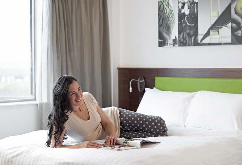 Номер Стандарт, Tŷ Magor