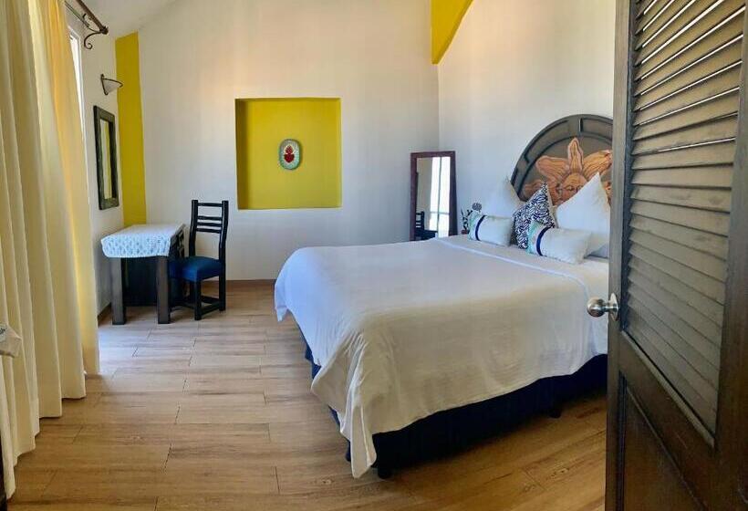 带大床的套房, Marisol Hotel Boutique