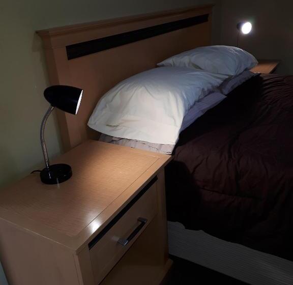 クイーンサイズベッドのスイートルーム, Park Motel