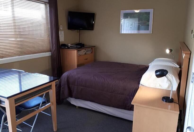 クイーンサイズベッドのスイートルーム, Park Motel