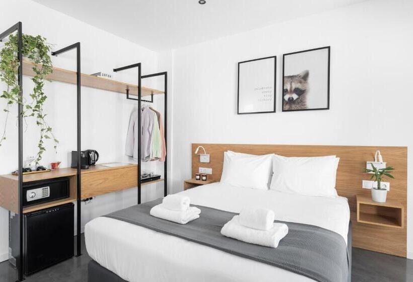 小型套房带阳台, Melo Athens