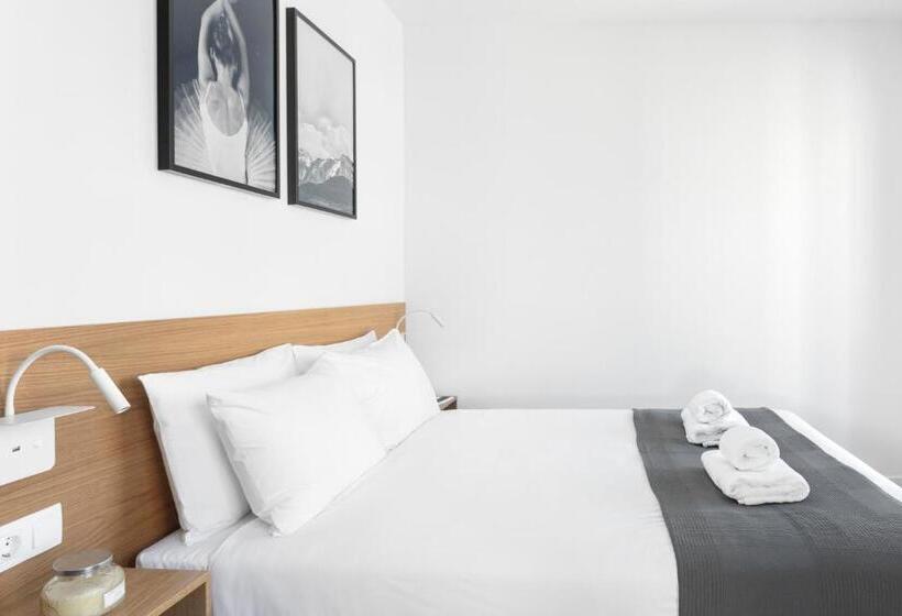 豪华套房, Melo Athens