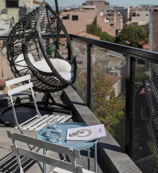 带露台的套间, Melo Athens