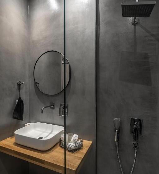 标准间, Melo Athens