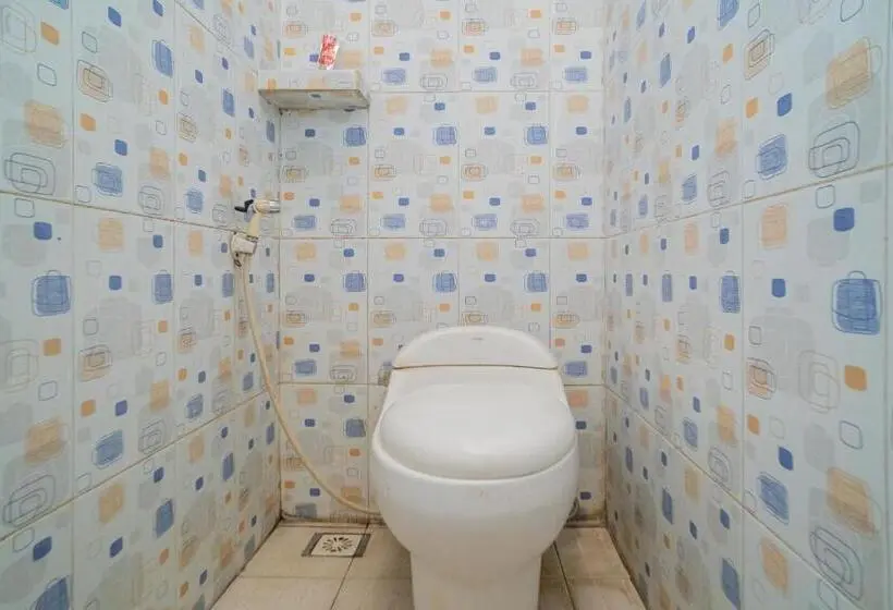 اتاق اکونومی, Reddoorz At Oro Oro Ombo Batu