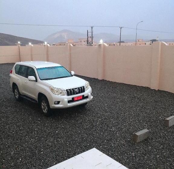 اتاق راحتی سه تخته, Turtle Guest House