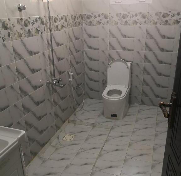 اتاق خانوادگی, Turtle Guest House