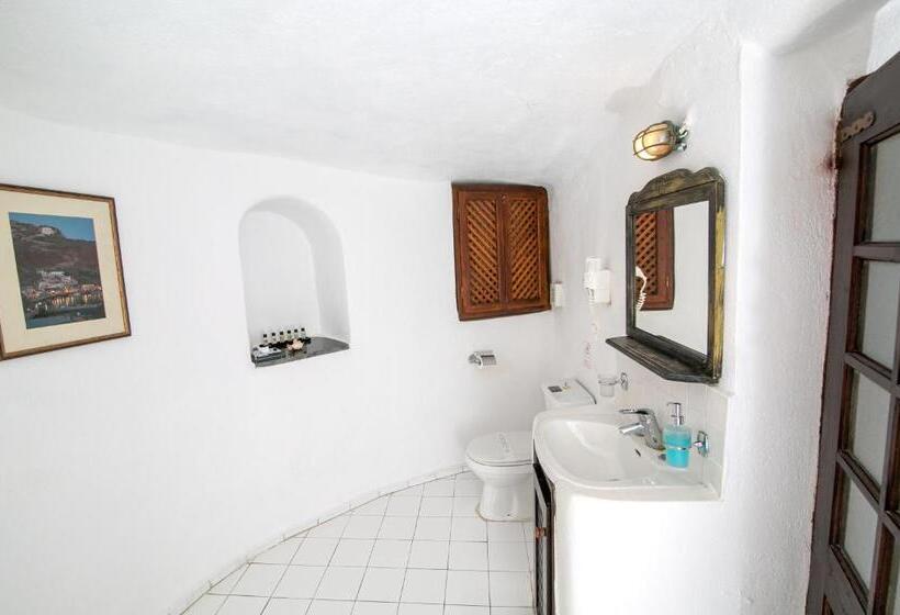 Suite avec Vues, Alexander's Suites