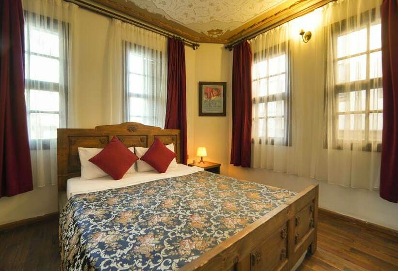 اتاق استاندارد, Old House Hotel&pub