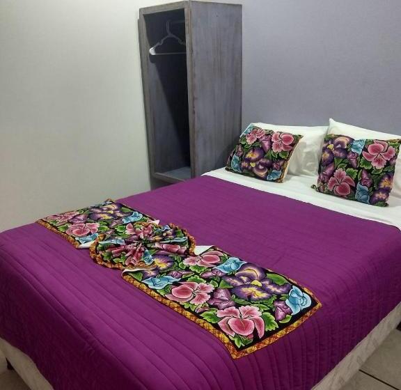 غرفة قياسية, Boutique Acocalli