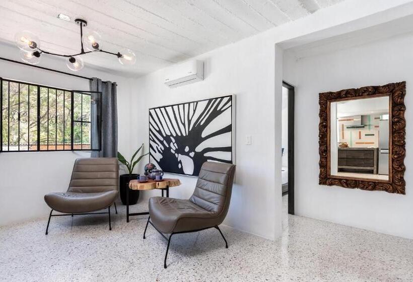 דירה בת חדר שינה 1 עם נוף, Cuale