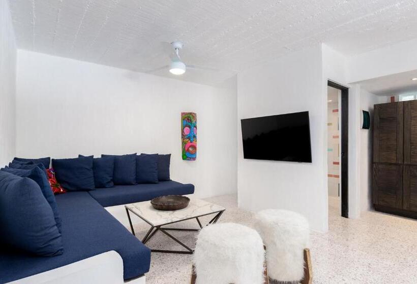 דירה בת חדר שינה 1 עם נוף, Cuale