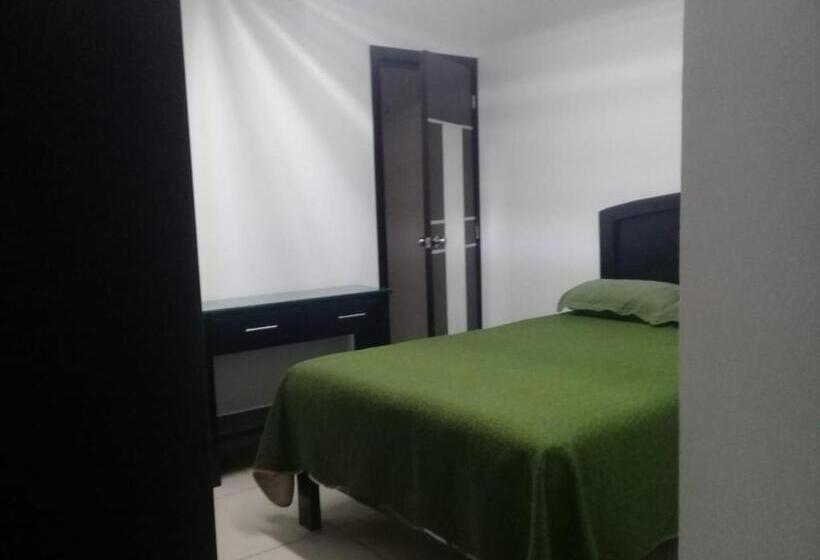 标准间, El Origen