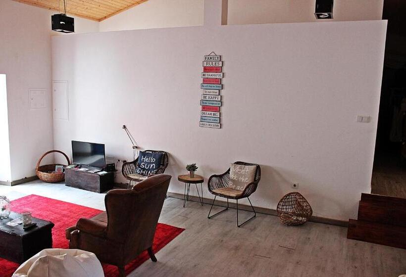 سرير فى غرفة مشتركه, Horta Do Vale   Nature House