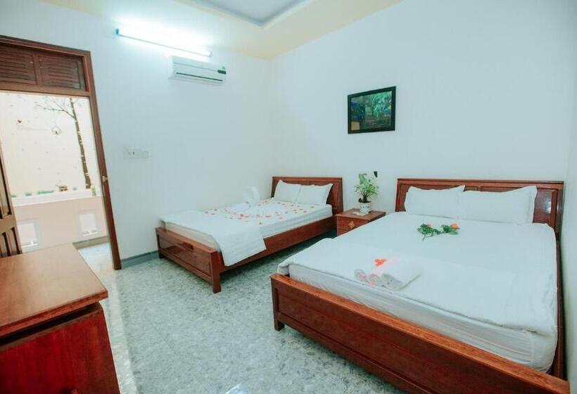 اتاق استاندارد چهار تخته, Nhà Nghỉ Kim Lài   đối Diện Bệnh Viện Tỉnh Gia Lai  132 Tôn Thất Tùng