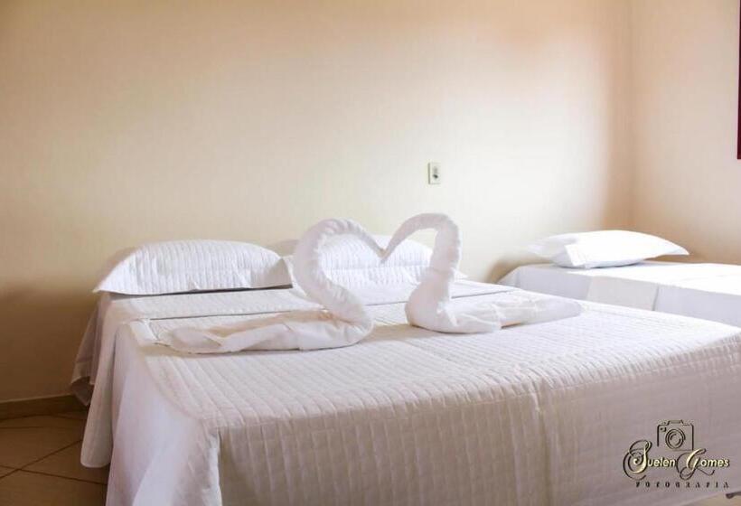 غرفة قياسية رباعية, Pousada Esperança