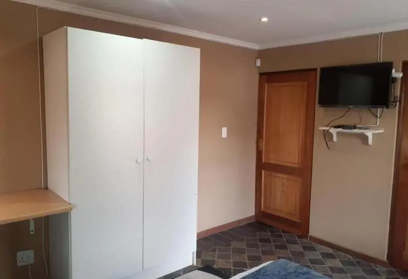 エコノミールーム, Sasha Guest House