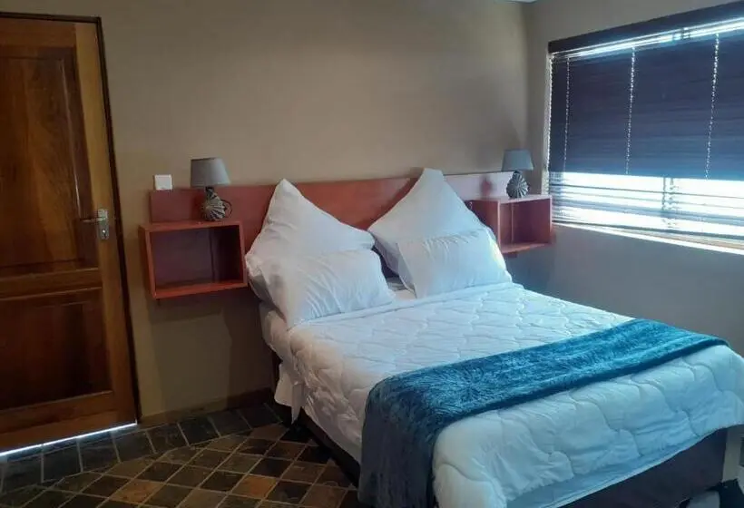 エコノミールーム, Sasha Guest House