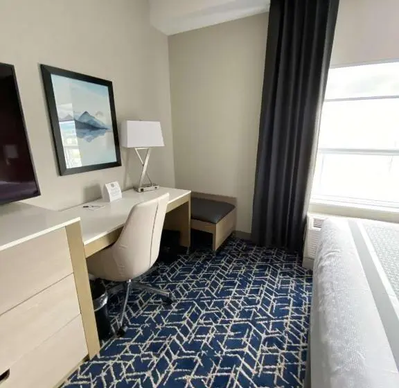 キングサイズベッドのスタンダードルーム, Best Western Premier Route 97 Vernon
