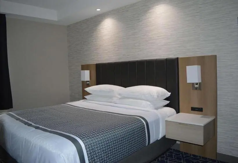 キングサイズベッドのスタンダードルーム, Best Western Premier Route 97 Vernon