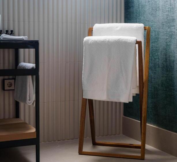 اتاق استاندارد, Es Desconecta2