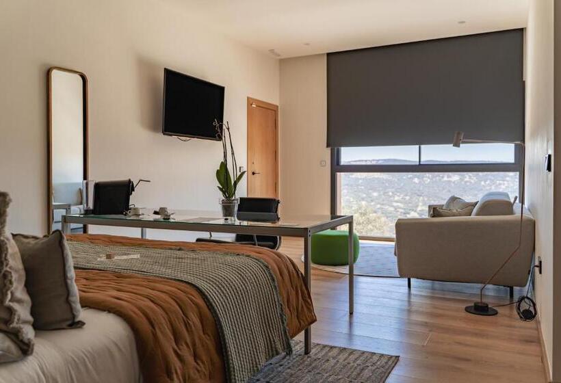 اتاق پریمیوم چهارنفره, Es Desconecta2