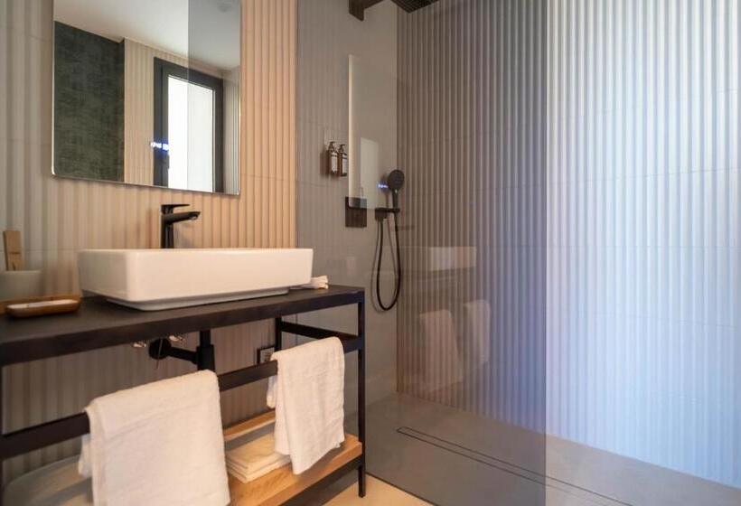 اتاق لوکس, Es Desconecta2