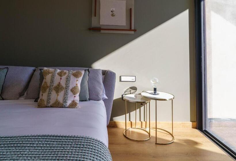 اتاق لوکس, Es Desconecta2