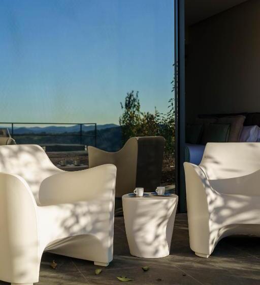 سوئیت با وان آب گرم, Es Desconecta2