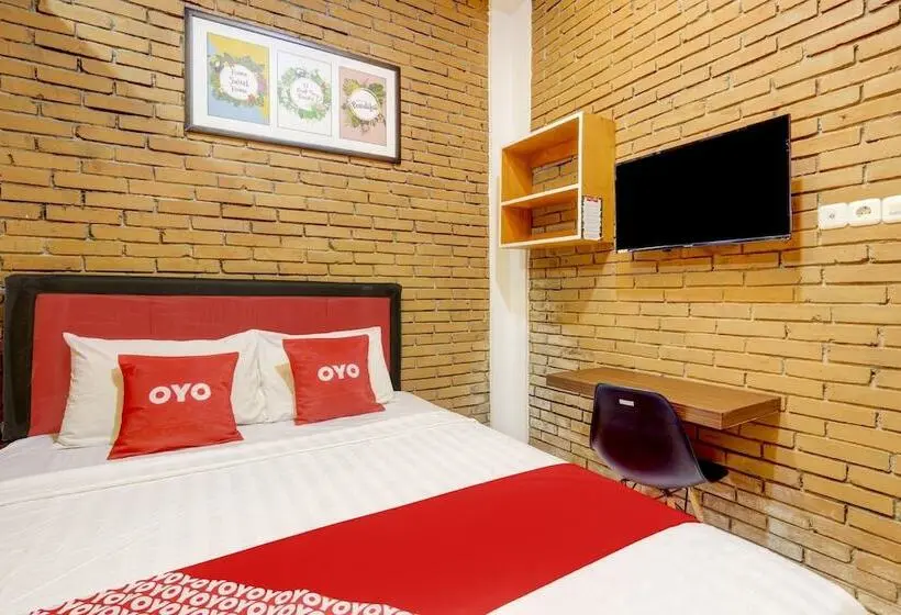 Standart Oda, D Kost In Kandri Semarang