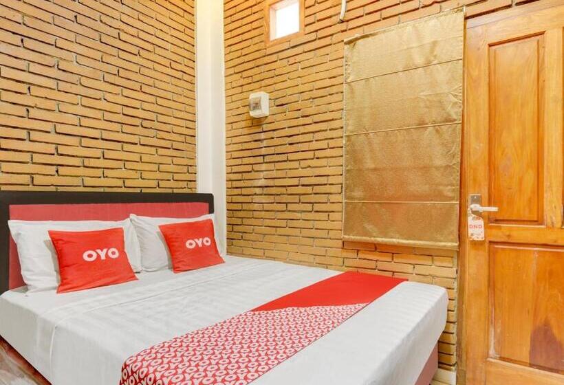 Delüks Oda, D Kost In Kandri Semarang