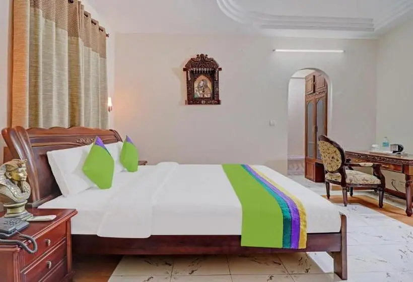 Deluxe Room, Vikrant