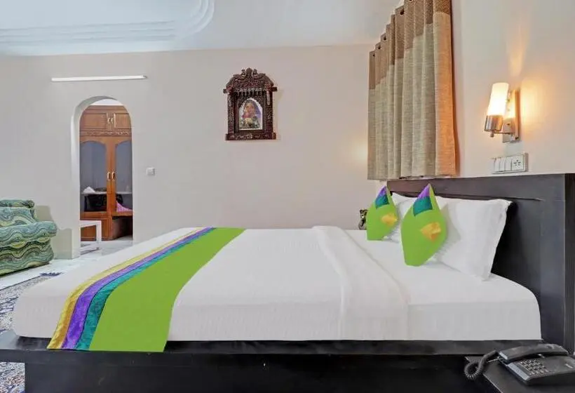 Superior Room, Vikrant