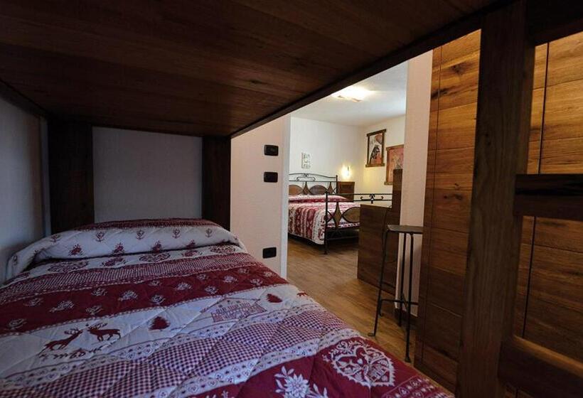 اتاق استاندارد چهار تخته, Maison Du Passage