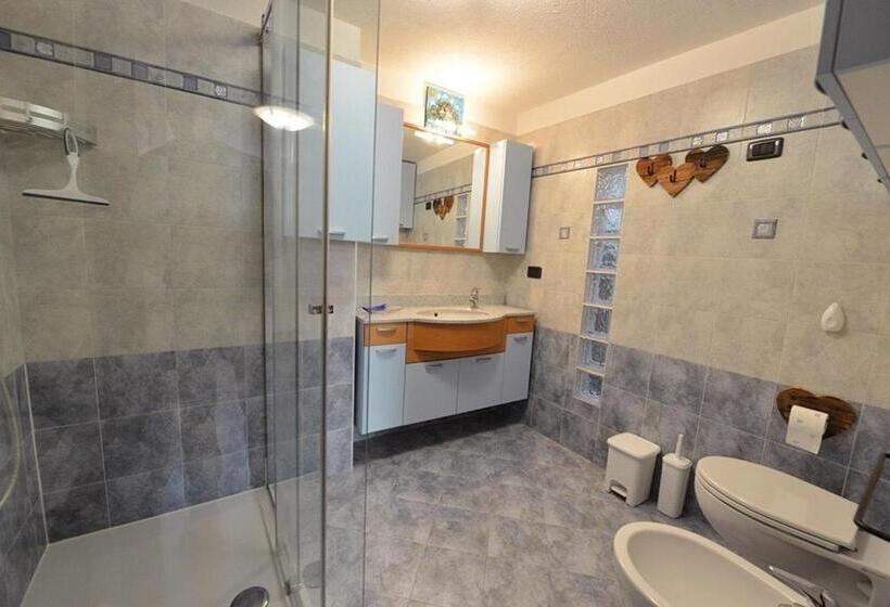 اتاق استاندارد, Maison Du Passage