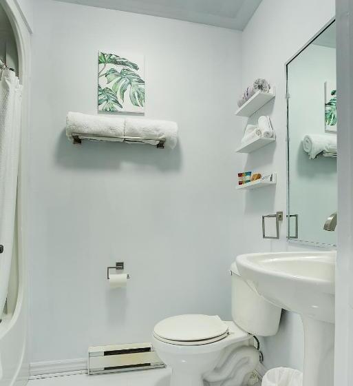 חדר דחוקס עם מיטת קינג, Le 900 Tremblant Inn Cafe And Bistro