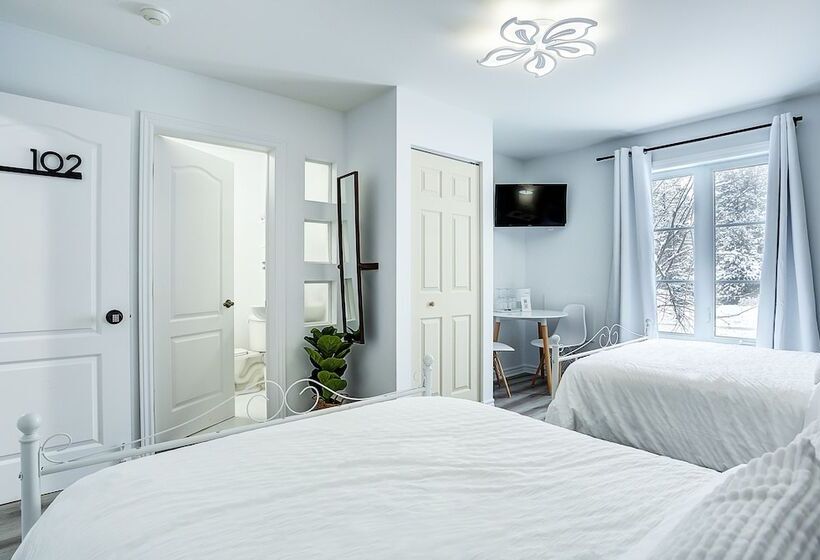 디럭스 룸, Le 900 Tremblant Inn Cafe And Bistro